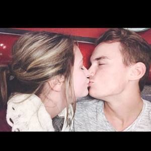 Meet your Posher, Seth